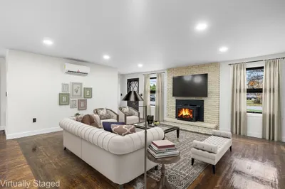 195 Barney Ave 1