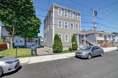 34 Thorndike St #2 1