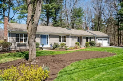 116 Stock Farm Rd 1