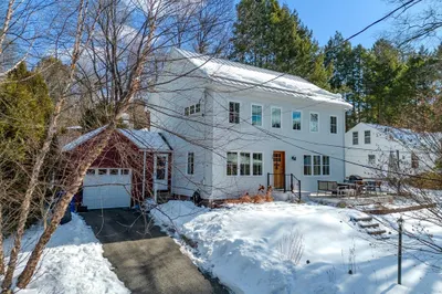 30 Blue Hills Rd 1