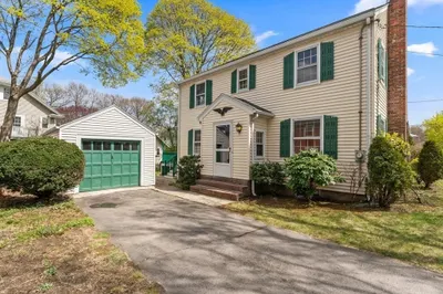 162 Milton St