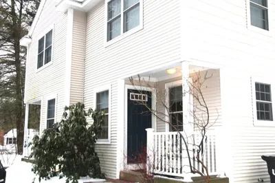 22 Oakwood Drive #22 (B) 1