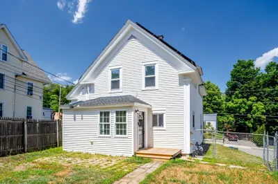 38 Cottage Street 1