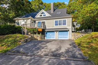37 Rydal Mount Dr 1