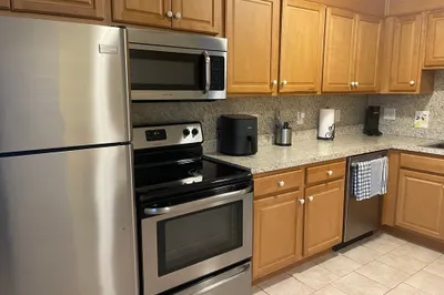3 Chapel Hill Dr #4