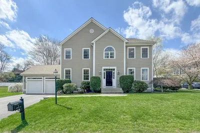 8 Pandolf Lane