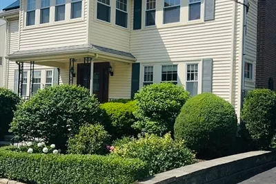 48 Trapelo St #1A 1
