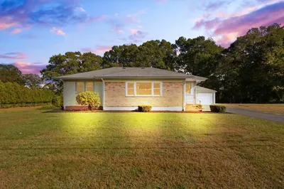 60 Sunhill Road 1
