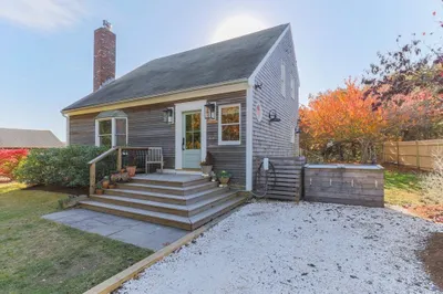 64 Shore Road 1