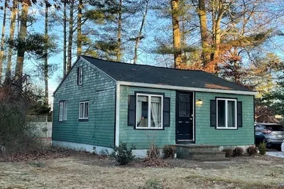 59 Cedar Dr 1