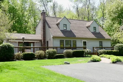 256 Cold Spring Rd
