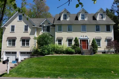 15 Edgemoor Circle