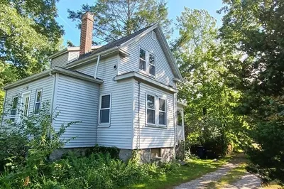 370r Grove Street 1
