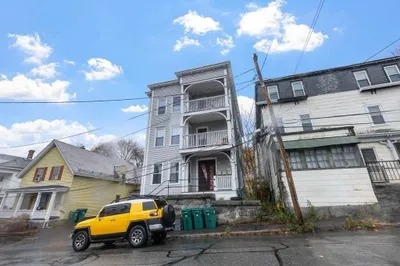 12 Washington St 1