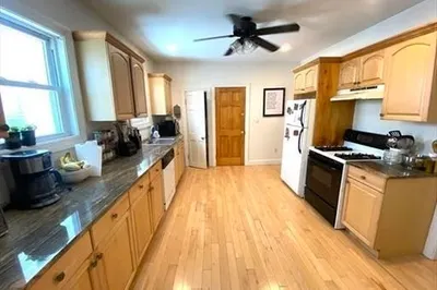10 Berkeley St #1