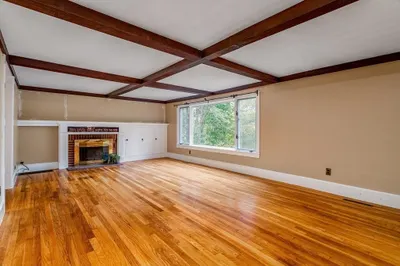 34 Starr Hill Rd 1