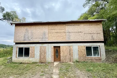 100 Bucklin Rd 1