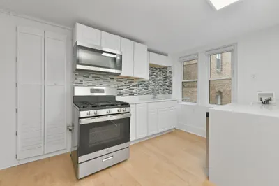 144 Salem St #3 1
