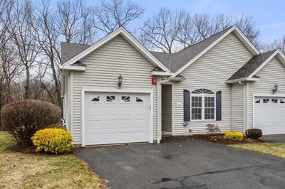 156 Canterbury Way #156
