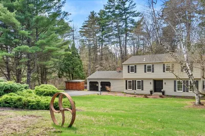 31 Pinecrest Dr