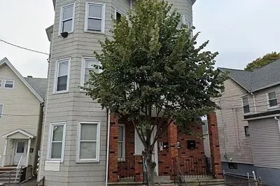 14 Autumn St #3