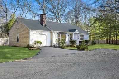 310 White Oak Trail