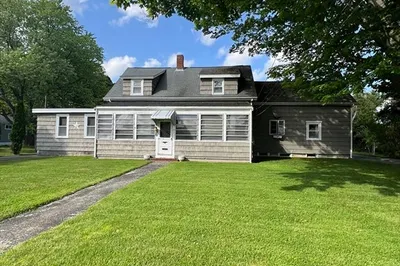 41 Floral St 1