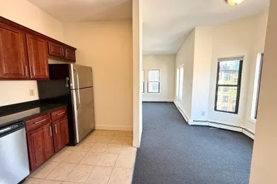 606 Columbus Ave #3L