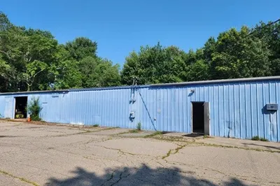 86 Pine Grove Ave 1
