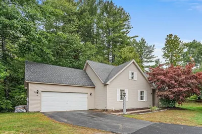 96 Beechwood Dr 1