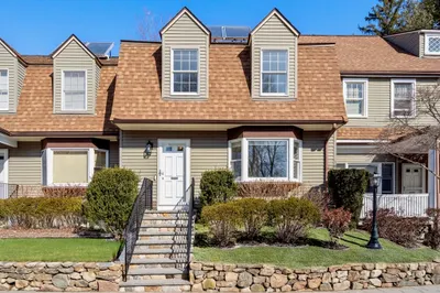 9 Wiswall Circle #9 1