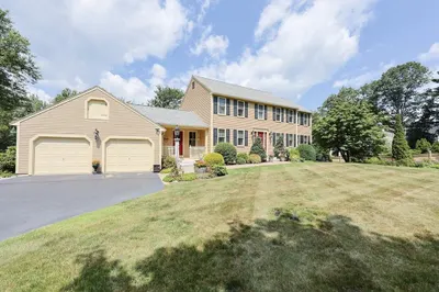 1217 Elm St
