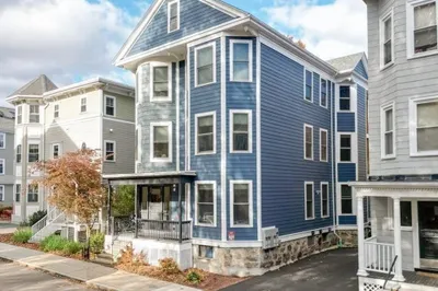 97 Hillside Street 1