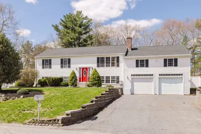 38 Alicia Dr 1