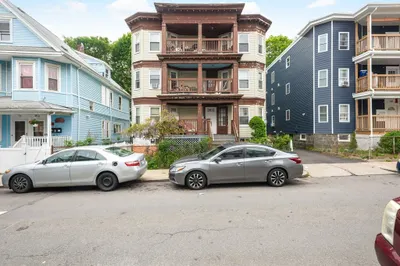 31 Corona St 1