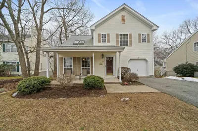 13 Rhodes Ln 1