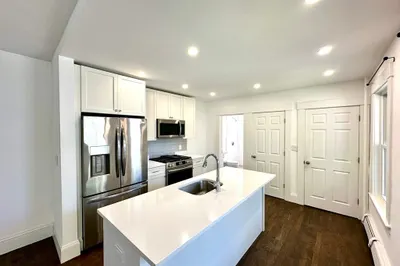 70 Gardner St #1