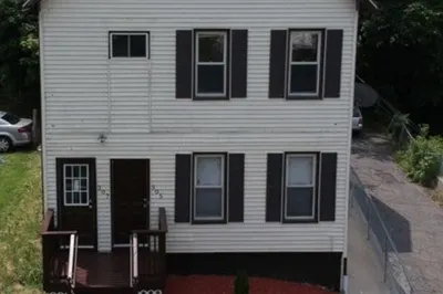 307 Main St 1