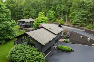86 Myles Standish Rd 1