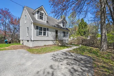 48 Francis Wyman Rd