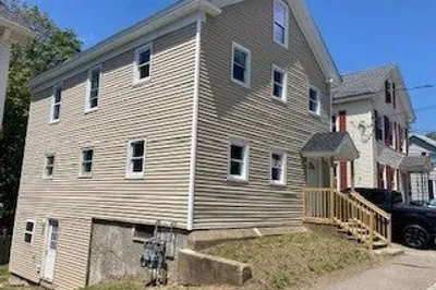 28 Maple St