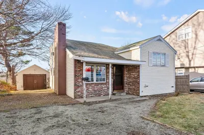 51 Overlook Rd
