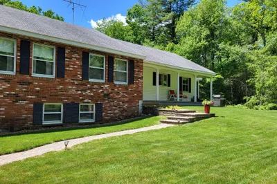 385 E County Rd 1