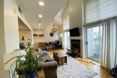 200 Falls Blvd #D309 1