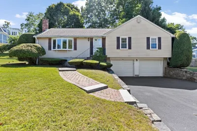 174 Colonial Dr