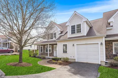 53 Baldwin Rd #203