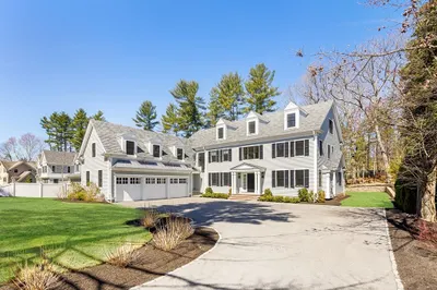 19 Longmeadow Rd 1