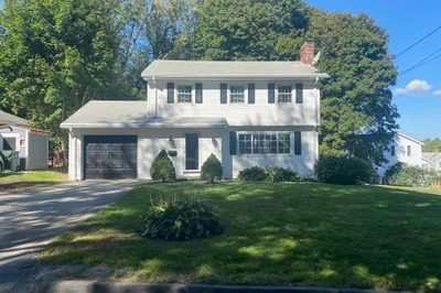 8 Hillside St