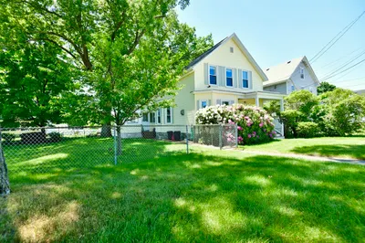 183 Middlesex St 1
