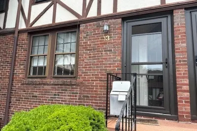 247 Washington St #13
